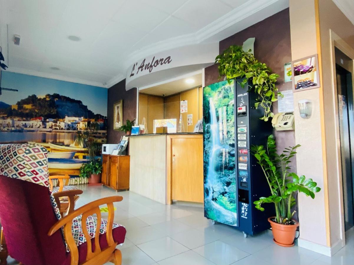 Hostal L'Anfora Denia Luaran gambar
