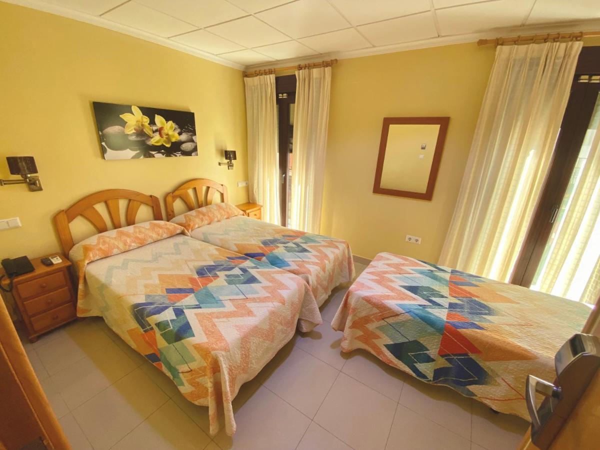 Hostal L'Anfora Denia Luaran gambar