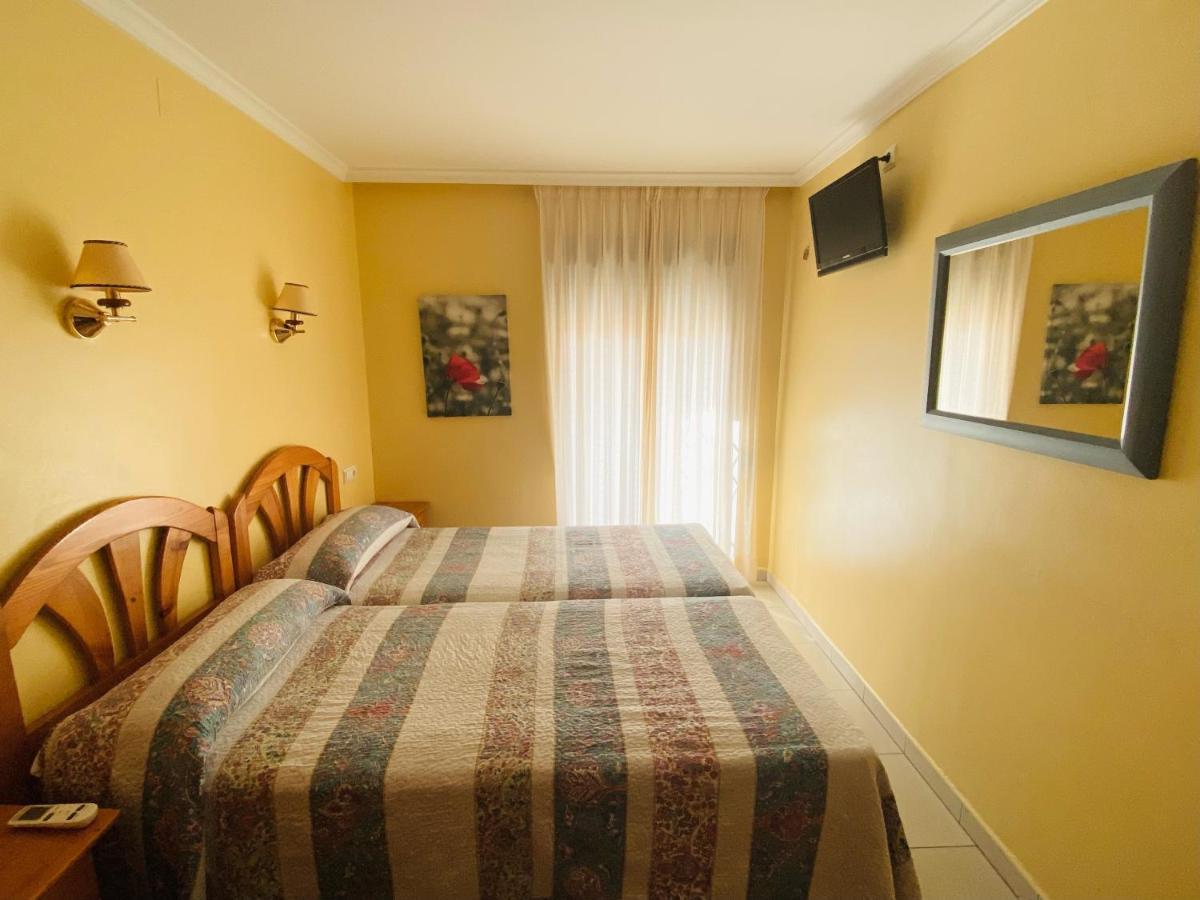 Hostal L'Anfora Denia Luaran gambar