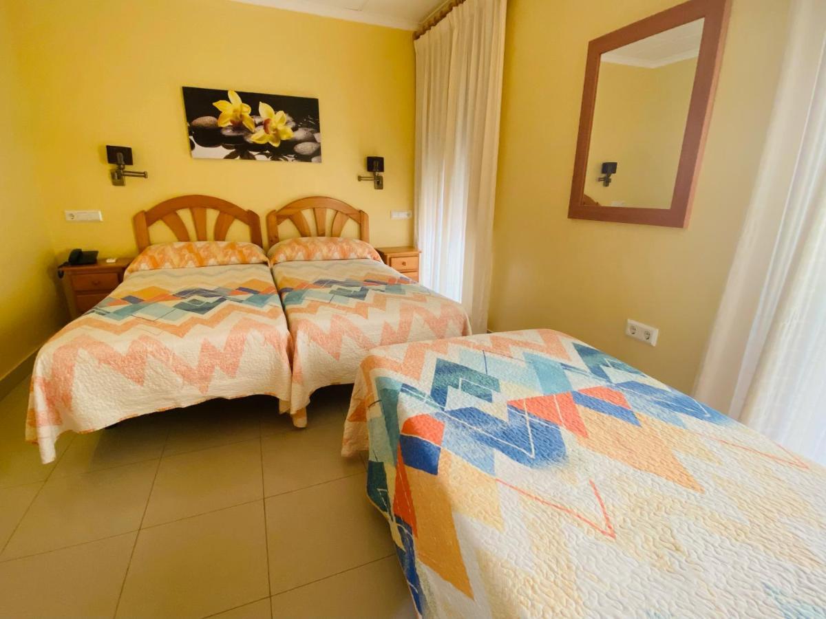 Hostal L'Anfora Denia Luaran gambar